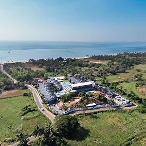 Regenta Baywatch Resort, Goa